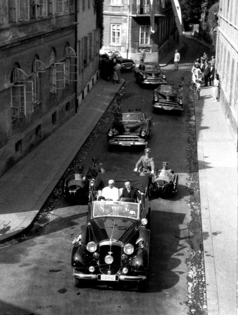 Gornji grad, Demetrova, premijer Indije Jawaharlal Nehru 1955. godine
